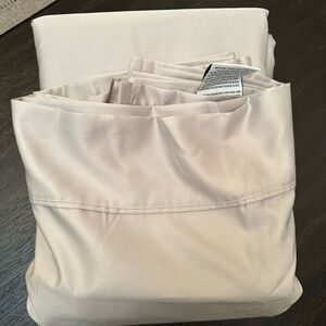 Brand New Calvin Klein flat sheet - King size